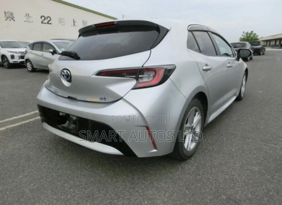 Toyota Corolla LE Eco (1.8L 4cyl 2A) 2018 Silver
