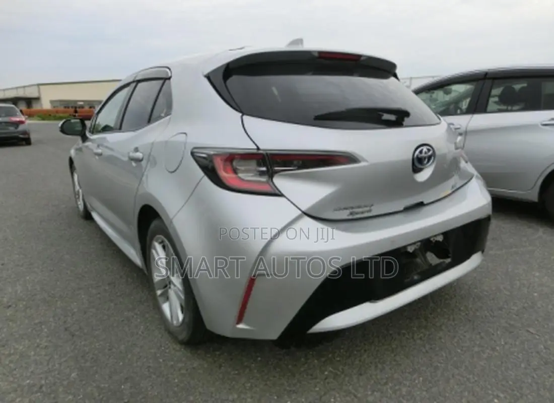 Toyota Corolla LE Eco (1.8L 4cyl 2A) 2018 Silver