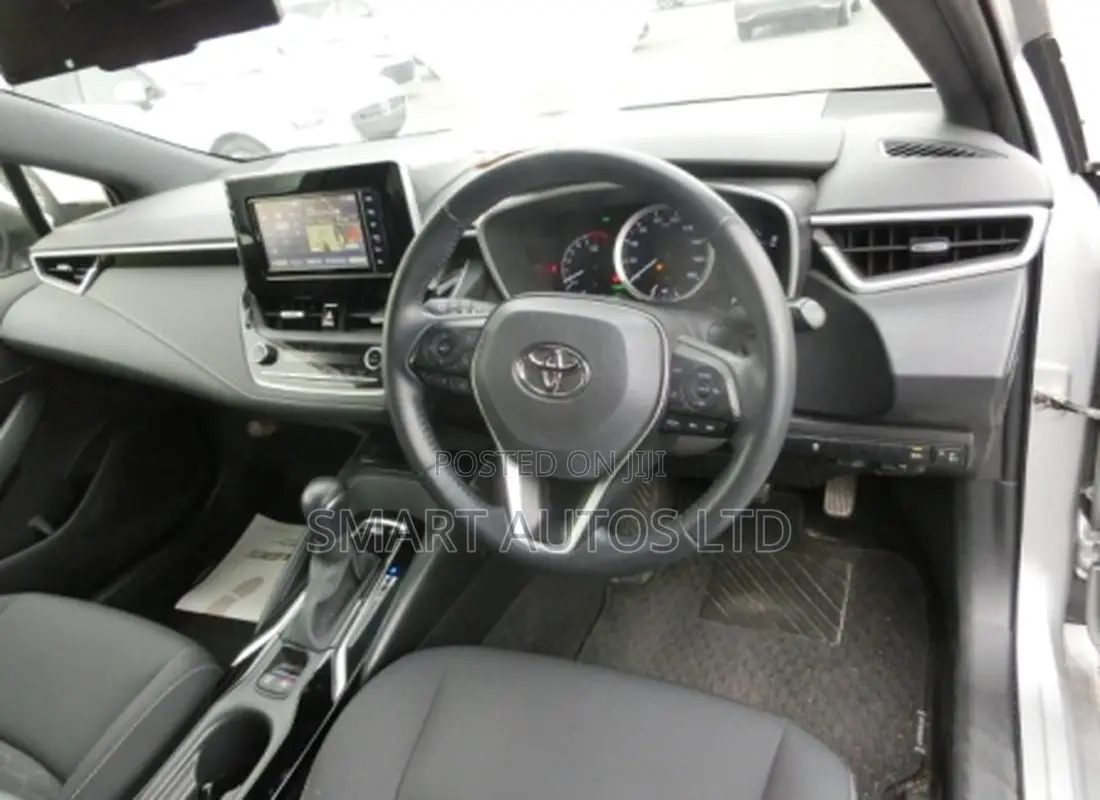 Toyota Corolla LE Eco (1.8L 4cyl 2A) 2018 Silver