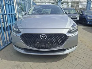 Mazda 2 2019 Silver