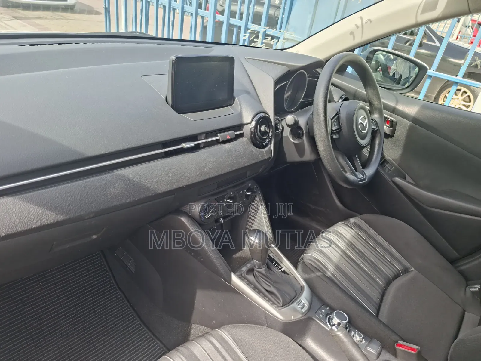 Mazda 2 2019 Silver