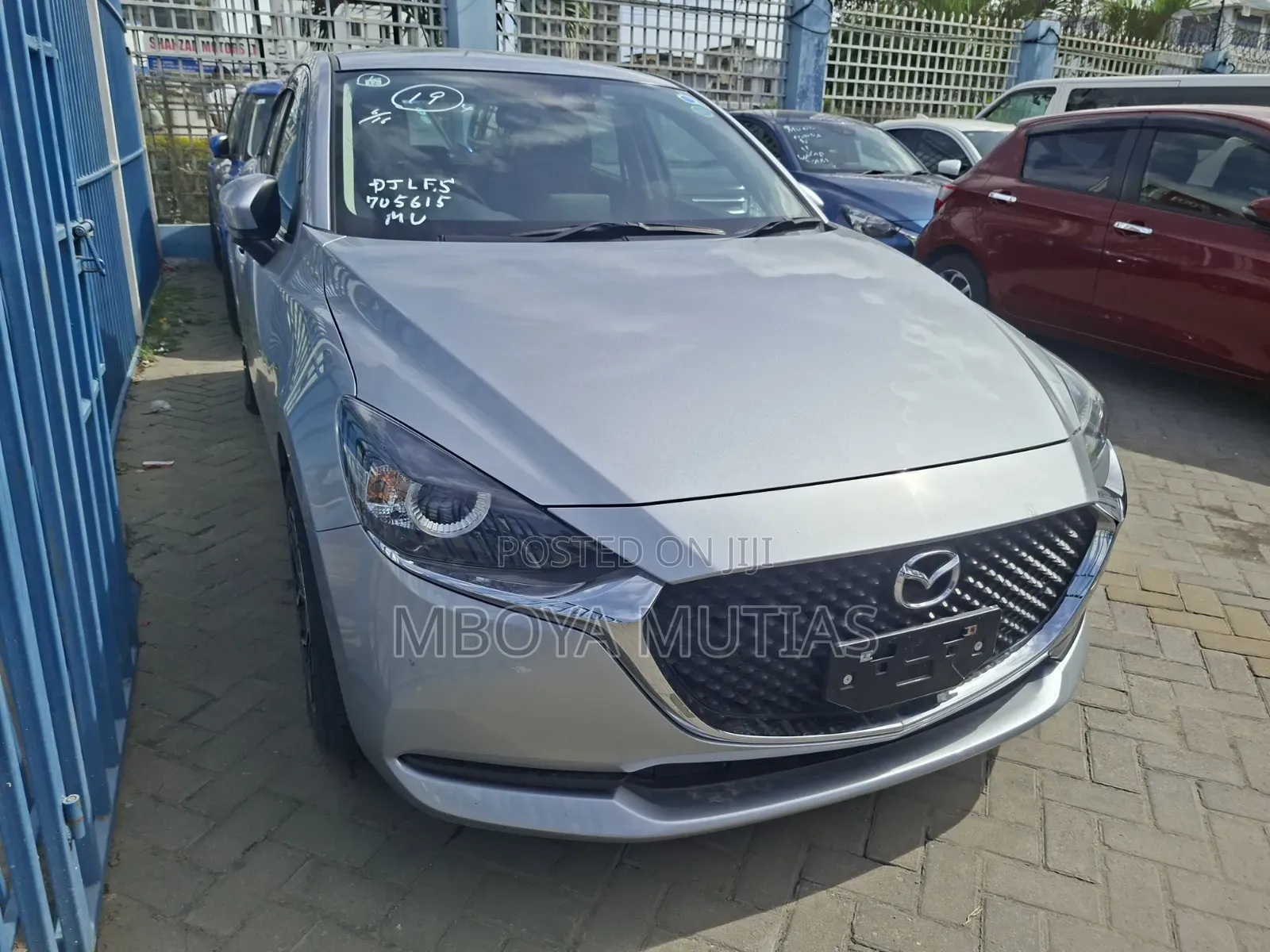 Mazda 2 2019 Silver