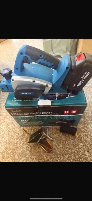 Makita Cordless Planer
