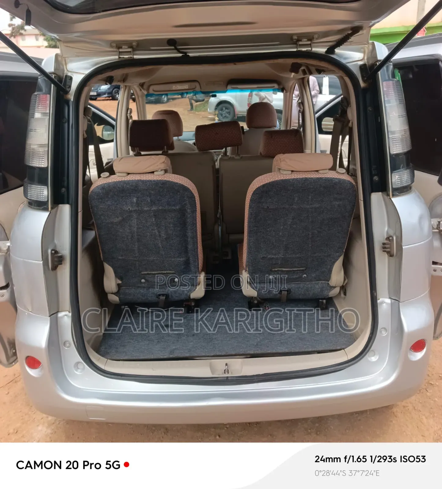 Toyota Sienta 2014 Silver