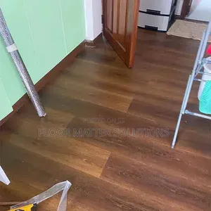 8mm Chestnut Brown Laminate Flooring