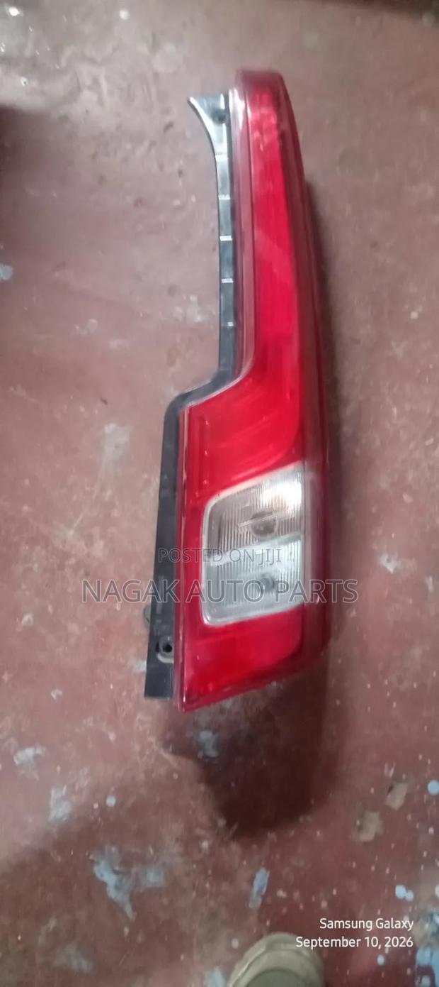 Daihatsu Move 2015 Taillight