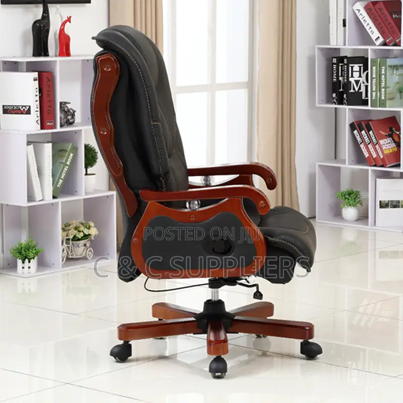 Manager Ergonomic Leather Chair.