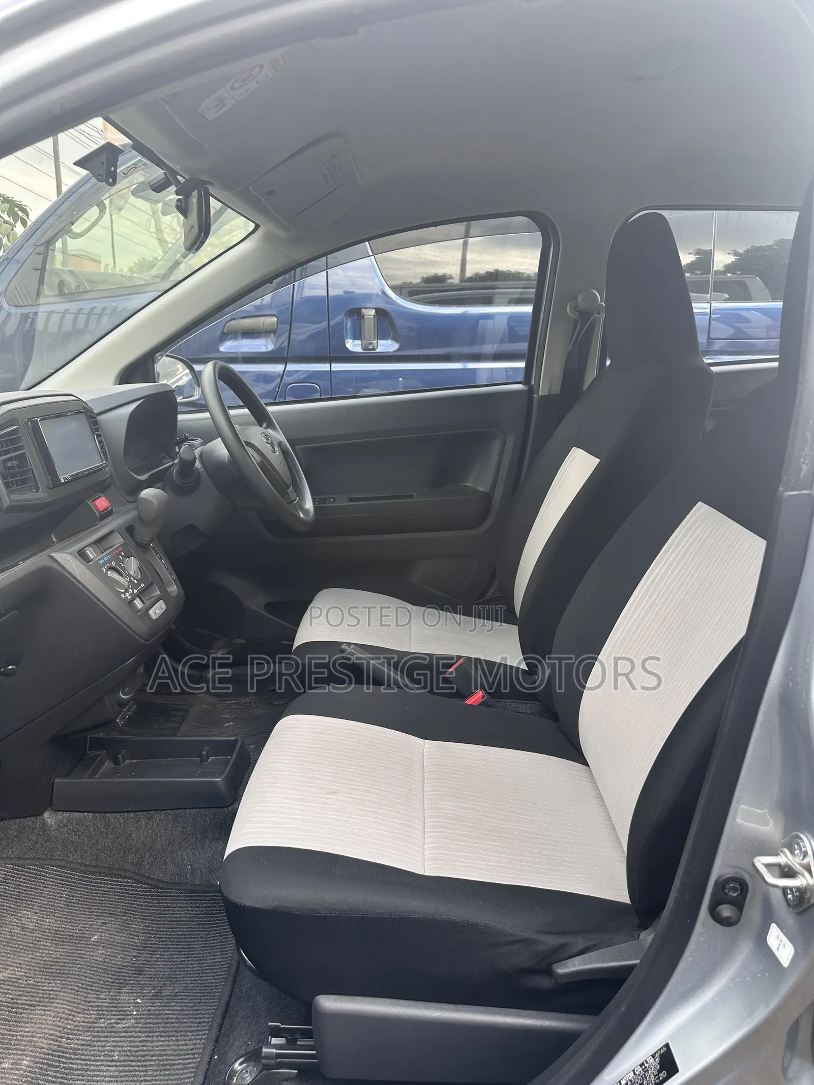 Toyota Pixis Epoch 2019 Silver