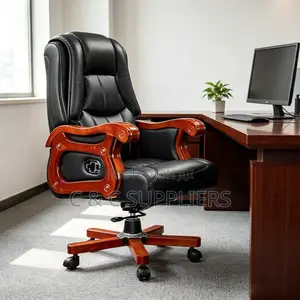 Manager Ergonomic Leather Chair.