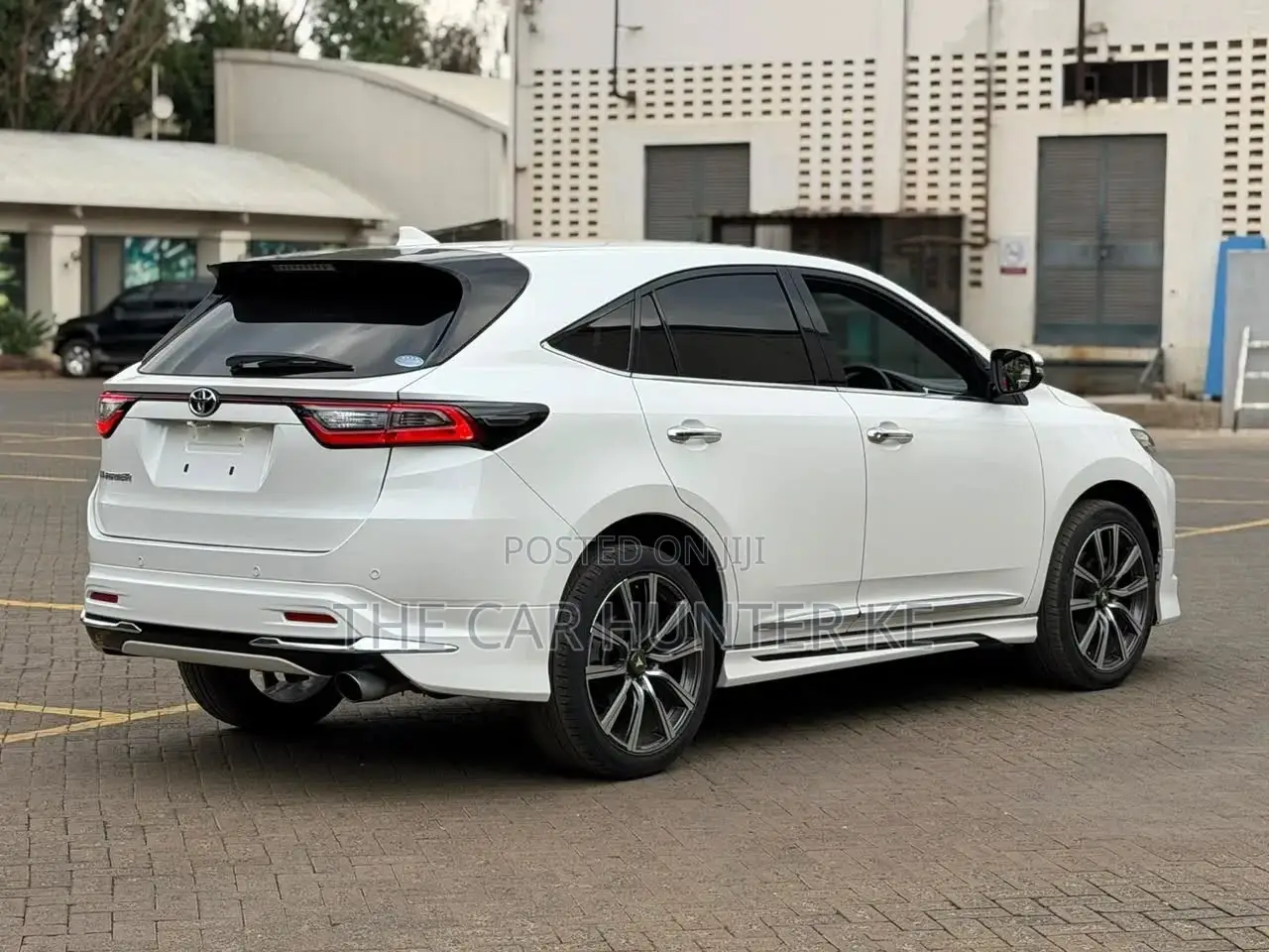 Toyota Harrier 2.0 Turbo 2019 Pearl
