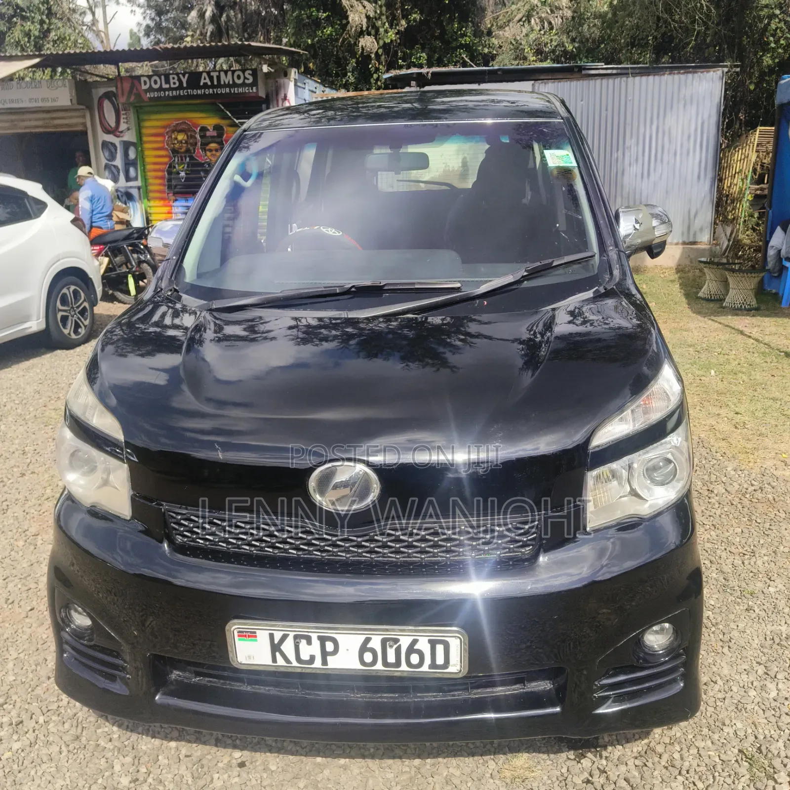 Toyota Voxy V 2WD 7-Seater 2010 Black