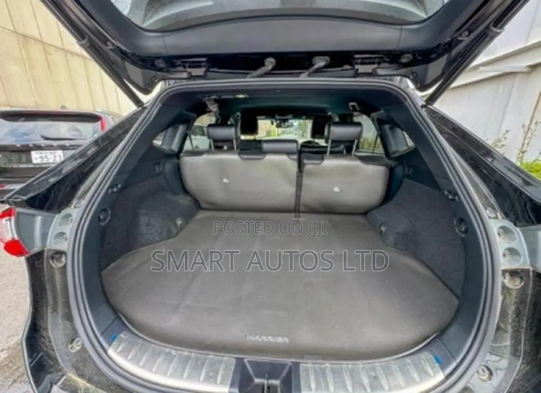 Toyota Harrier Hybrid Premium 2018 Black