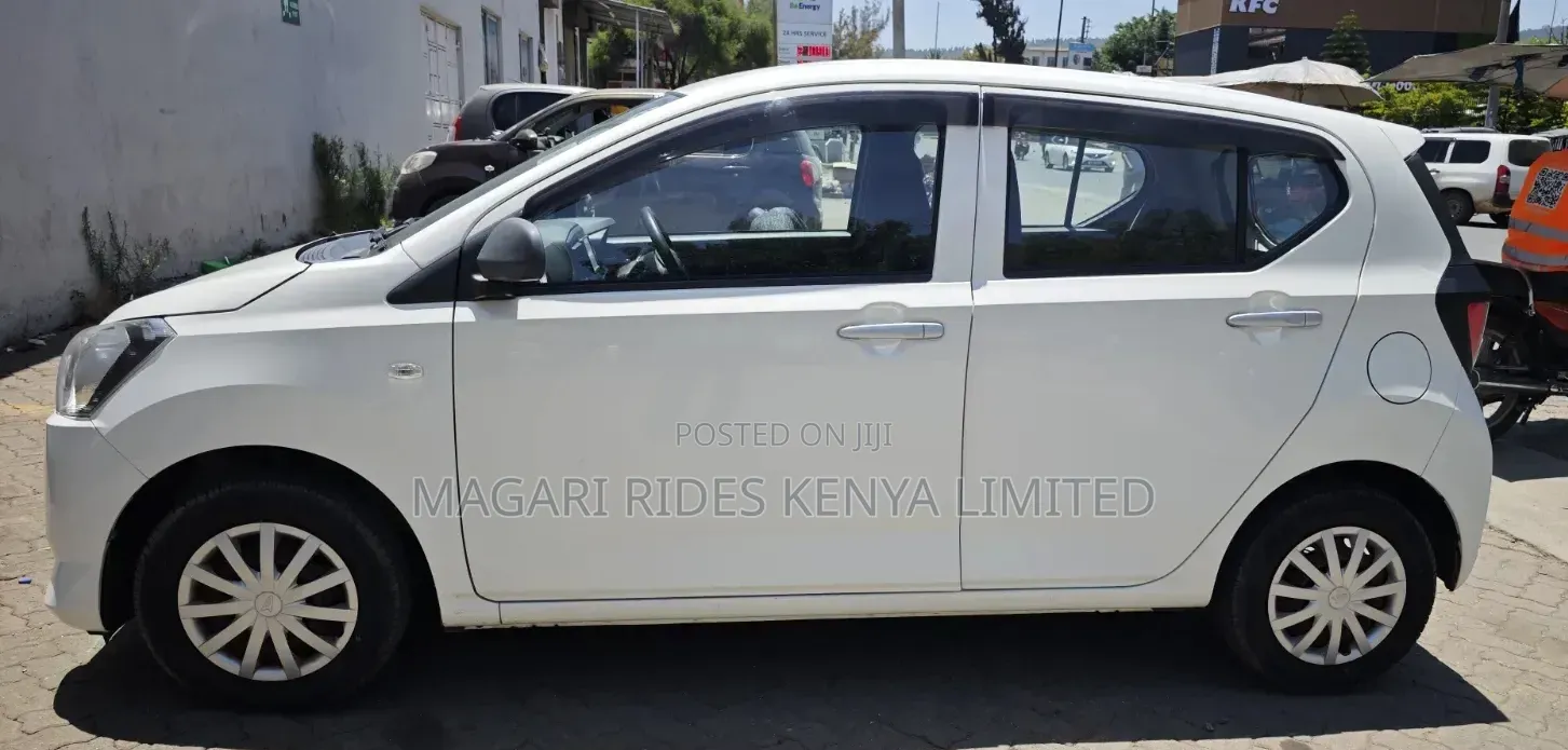 Daihatsu Mira 2019 White