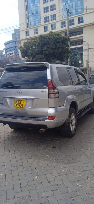 Toyota Land Cruiser Prado 2008 Gray