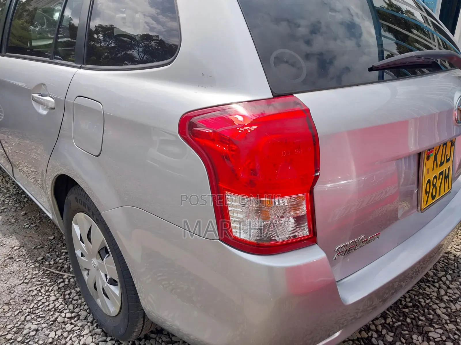 Toyota Corolla Fielder 2015 Silver