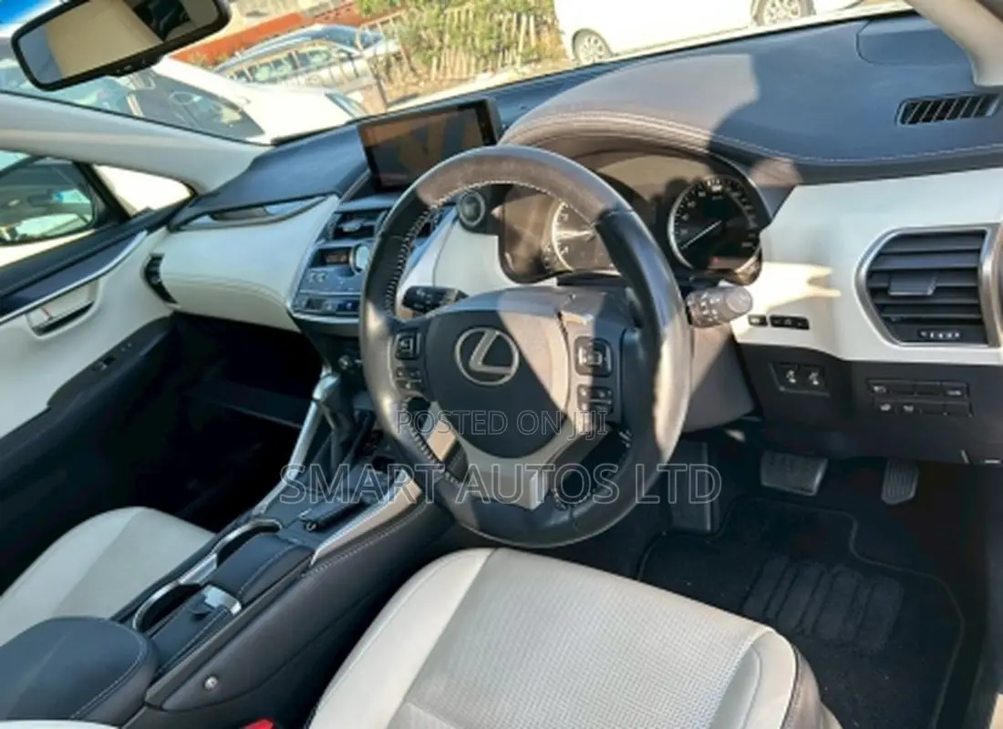 Lexus NX 300 FWD 2018 Pearl