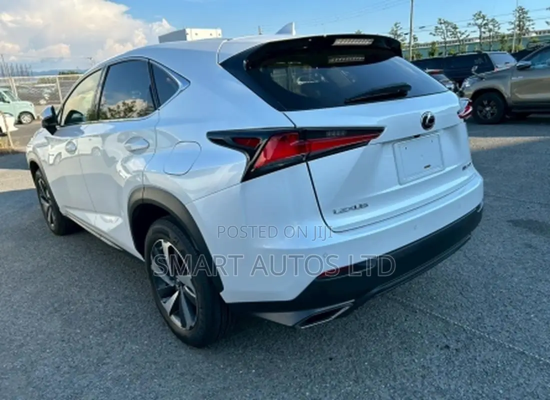 Lexus NX 300 FWD 2018 Pearl