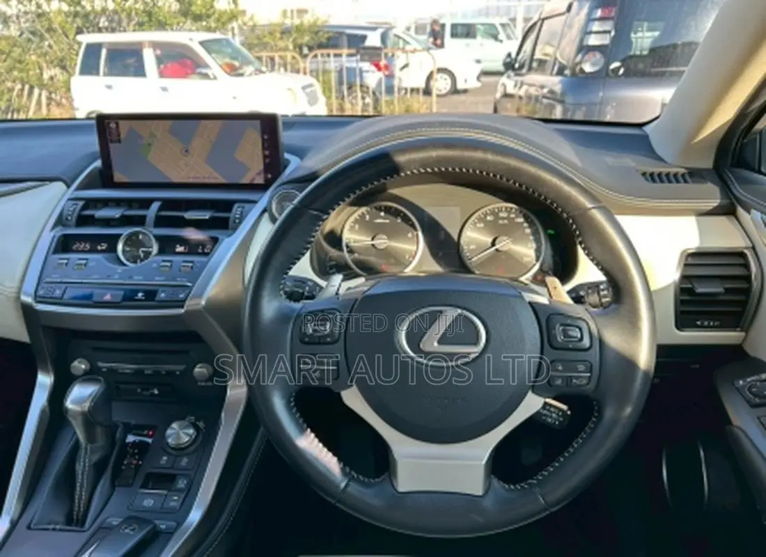 Lexus NX 300 FWD 2018 Pearl