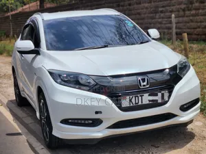 Honda Vezel 2018 White