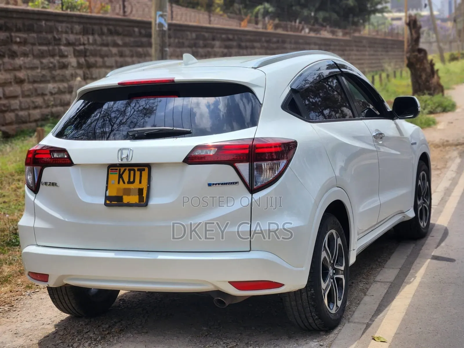 Honda Vezel 2018 White
