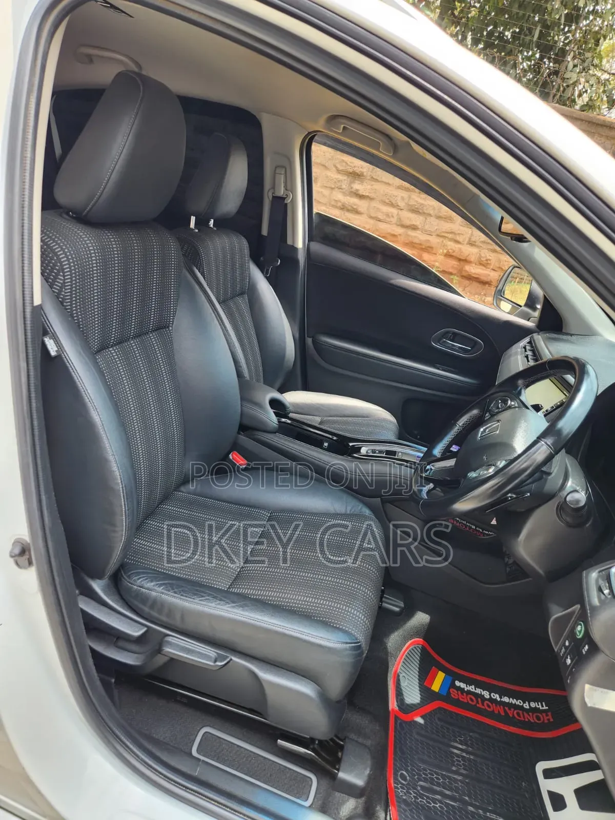 Honda Vezel 2018 White