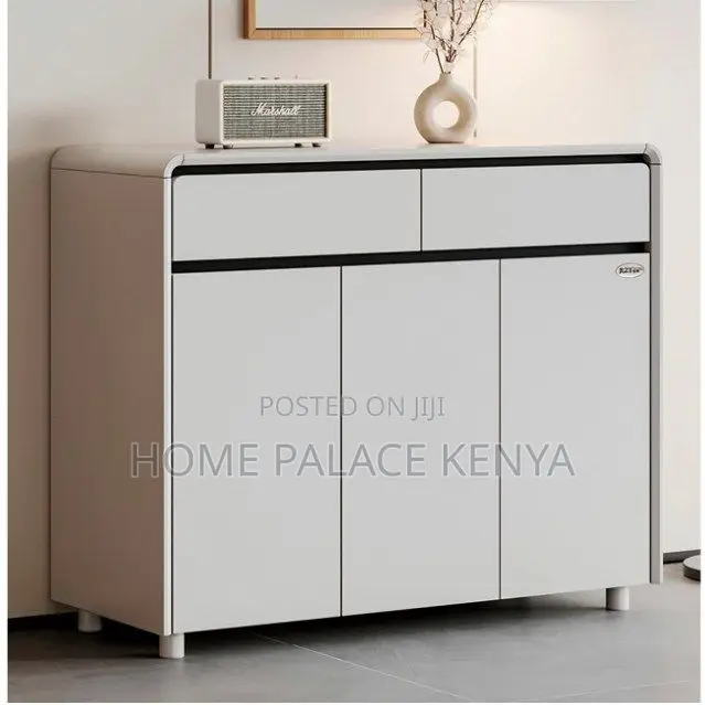 Console Tables; Modern Console Tables for Entryway Interiors