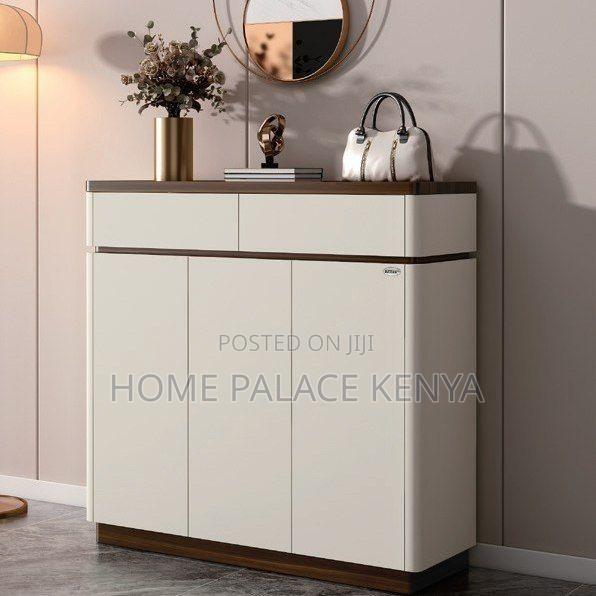 Console Tables; Modern Console Tables for Entryway Interiors - thumbnail 3