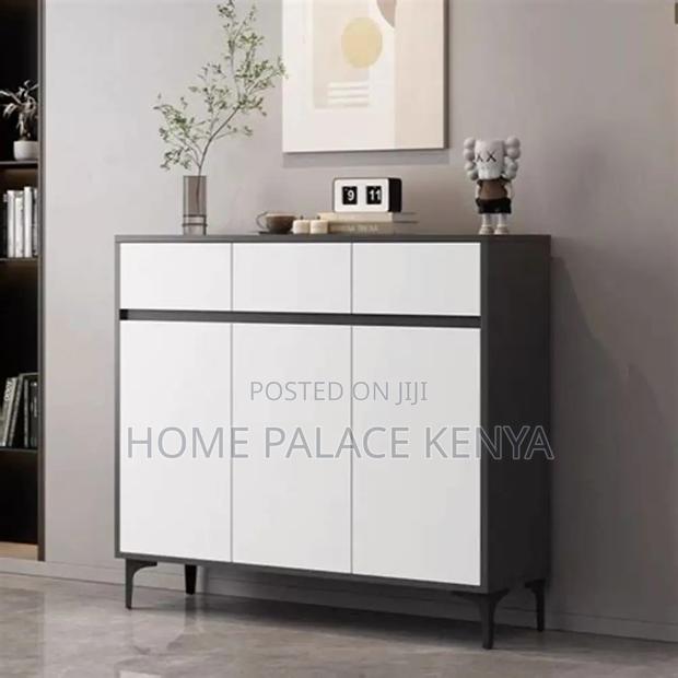 Console Tables; Modern Console Tables for Entryway Interiors - thumbnail 7