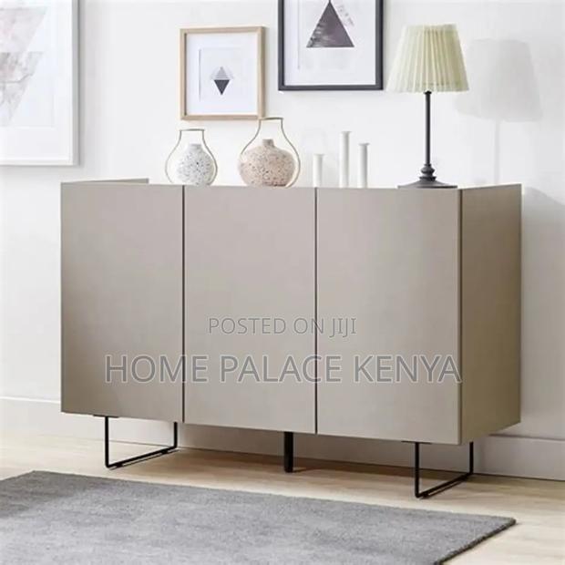 Console Tables; Modern Console Tables for Entryway Interiors - thumbnail 10