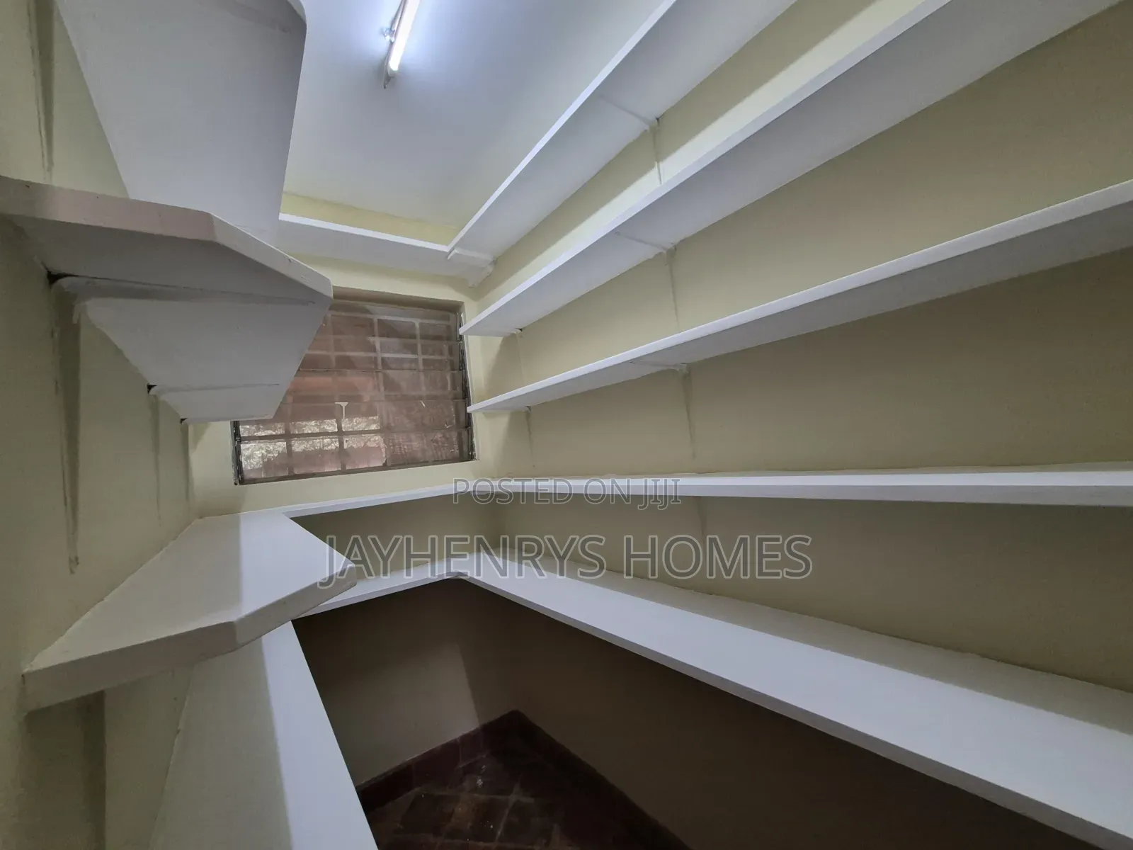 2bdrm House in Runda for rent
