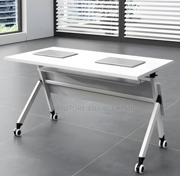 Office Table; 140cm Movable Foldable Training Table - thumbnail 12