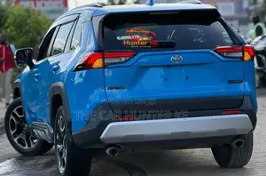 Toyota RAV4 2019 Blue