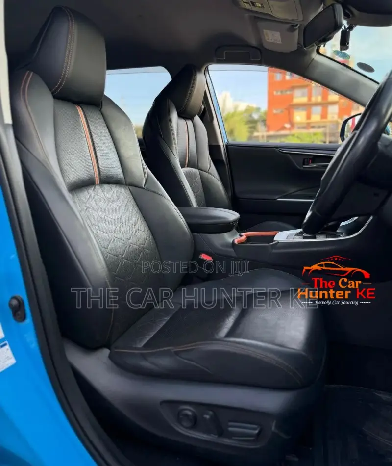 Toyota RAV4 2019 Blue