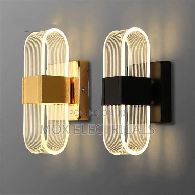 Acrylic Wall Lamp Black/Gold - main view