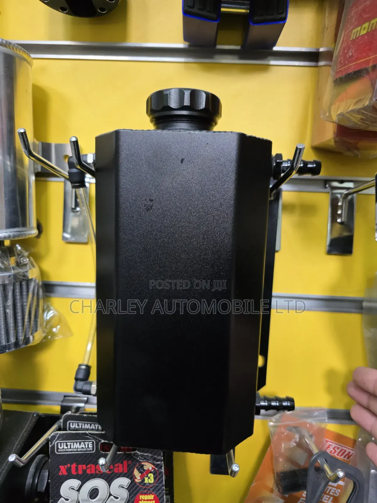 Universal Expansion Tank Multipurpose 2L Tank