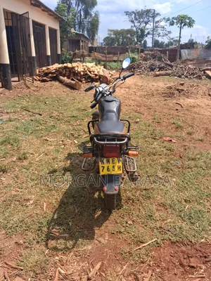 Honda CB 2018 Blue