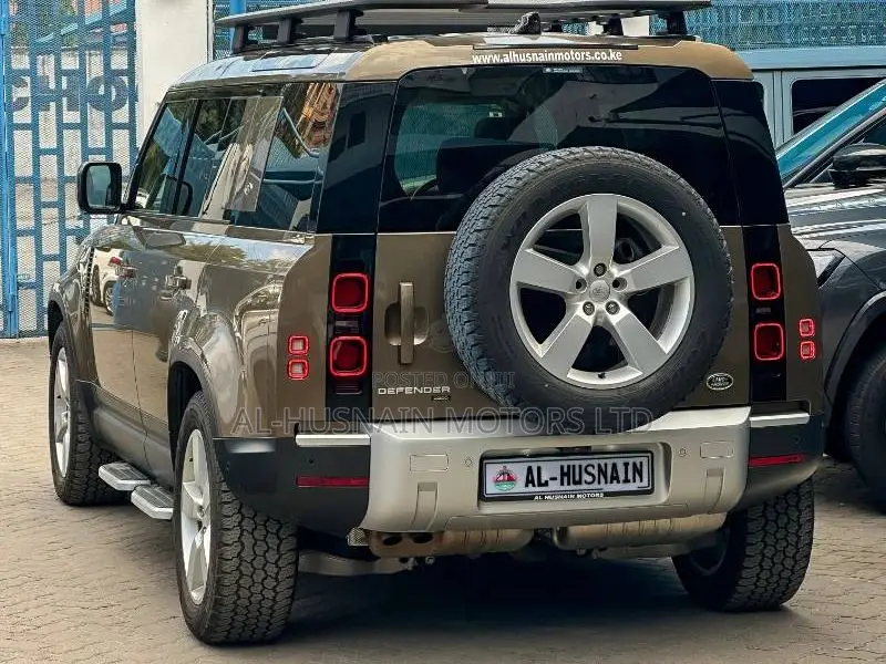 Land Rover Defender 2021 Brown