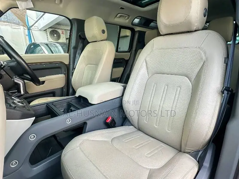 Land Rover Defender 2021 Brown