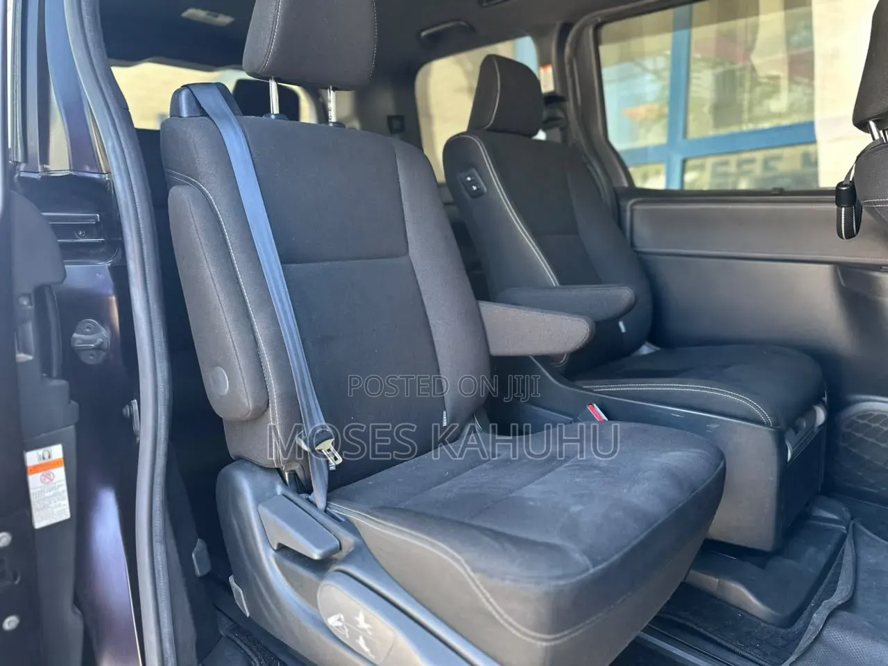 Toyota Esquire 2019 Purple
