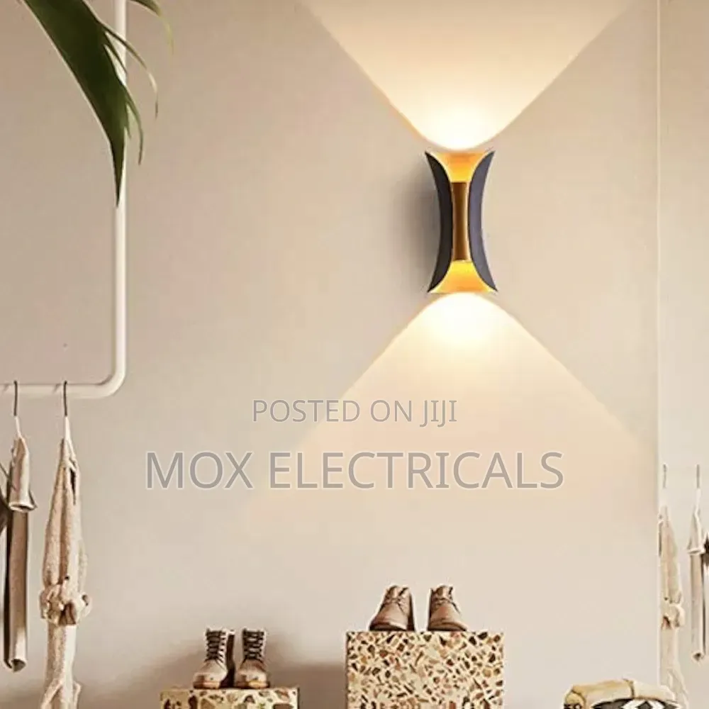 Up and Down Outdoor/Indoor Wall Light