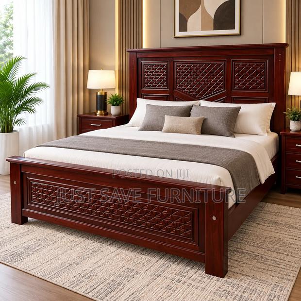 Imperial Heritage 5×6 Wooden Bed