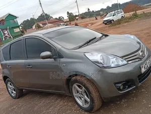 Nissan Note 2012 Silver