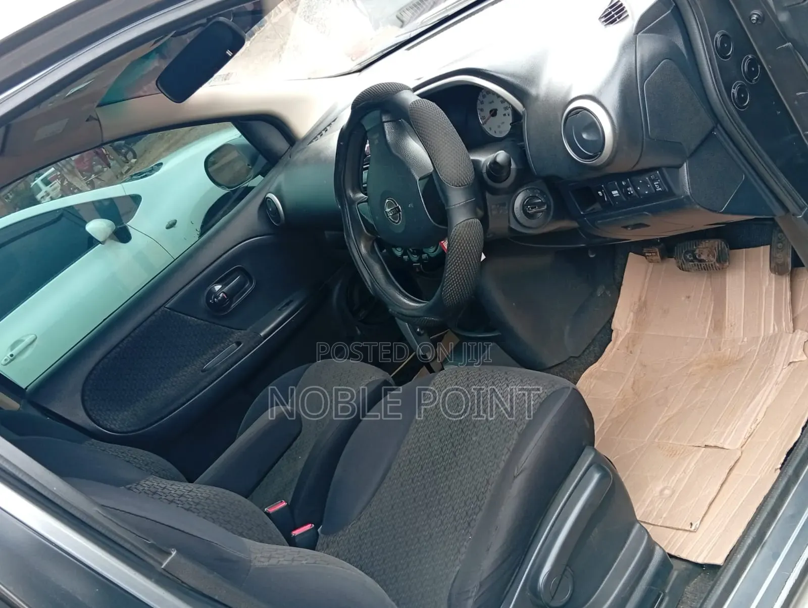Nissan Note 2012 Silver