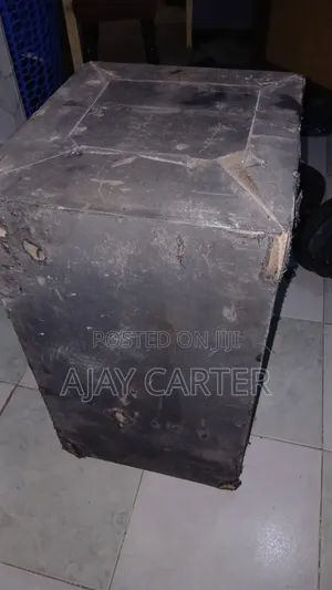 Used 12 Inch Sub Cabinet
