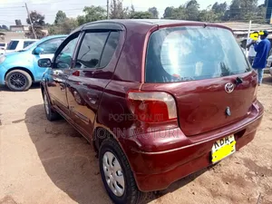 Toyota Vitz 2001 Maroon