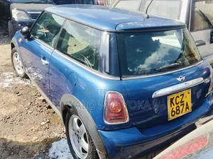 Mini Cooper Classic 2013 Blue