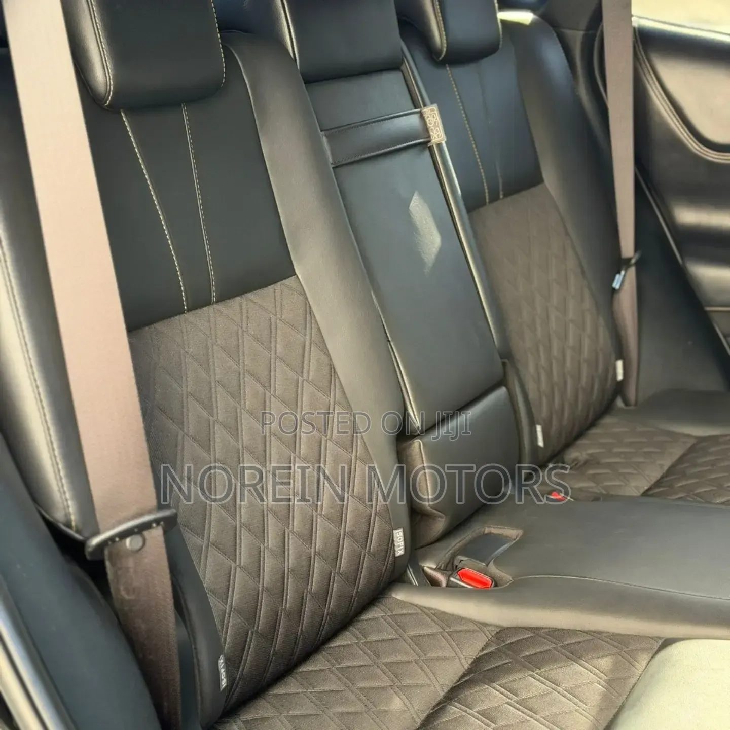 Toyota Harrier 2.0 2019 Black