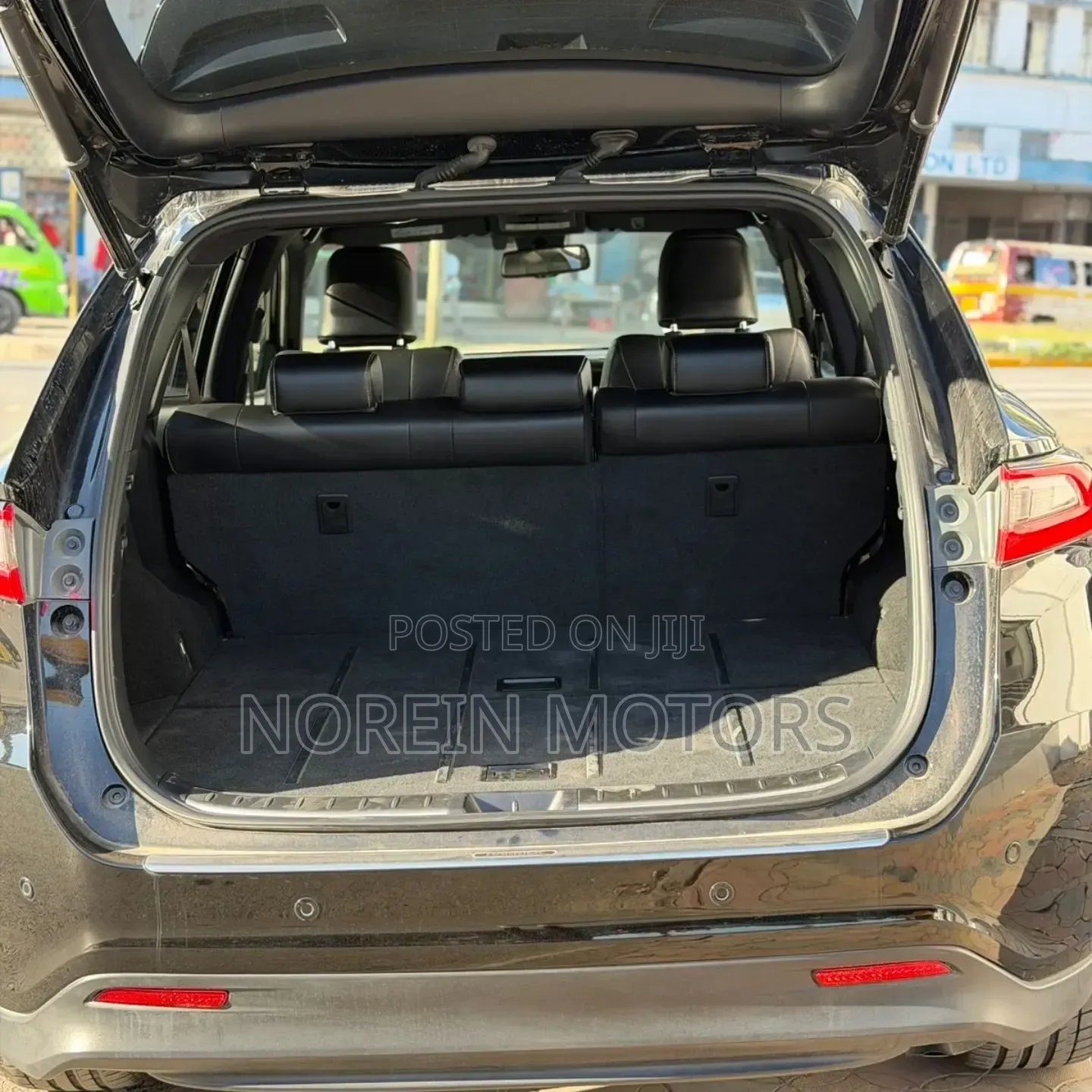 Toyota Harrier 2.0 2019 Black