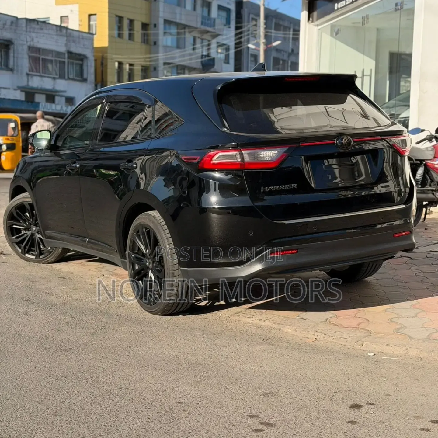 Toyota Harrier 2.0 2019 Black