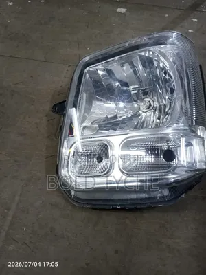Suzuki Every Headlight
